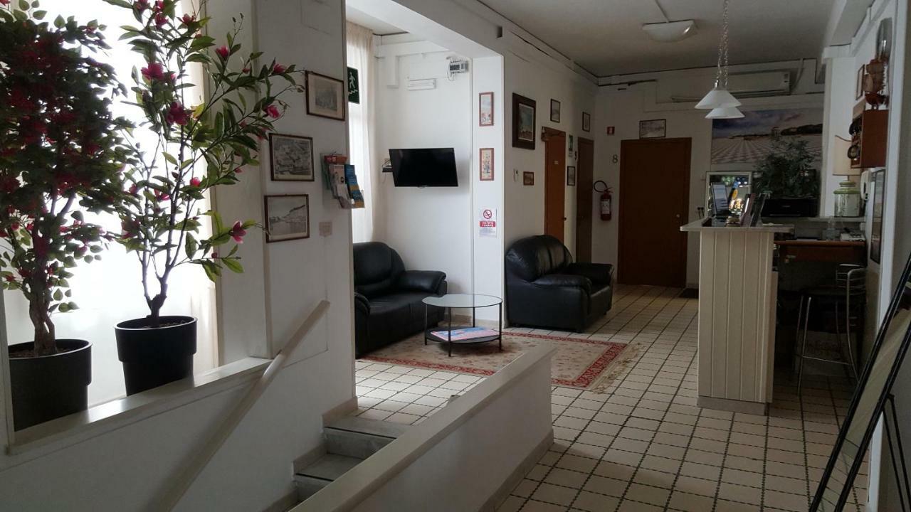 Ardenza Self Check-in Hotel 2*