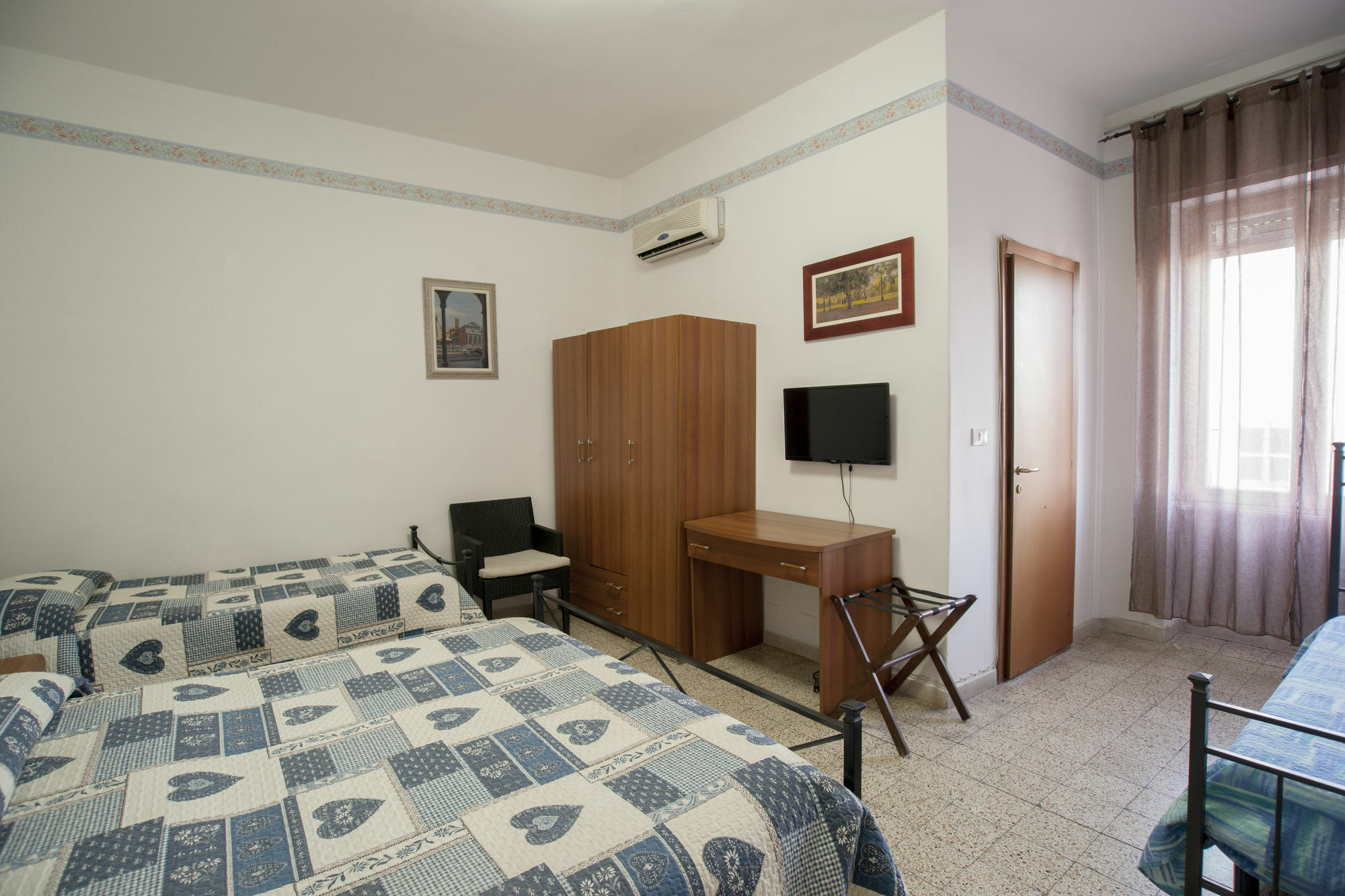 Ardenza Self Check-in Hotel
